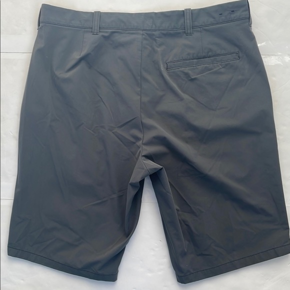 J. Crew Gray 11” Inseam Flat Front Shorts Size 33 - Picture 5 of 12